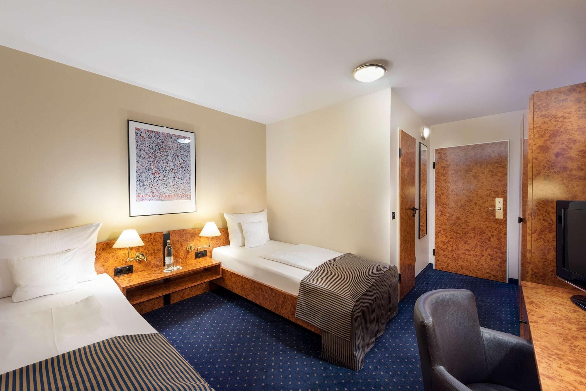 Hotel Essential By Dorint 3*